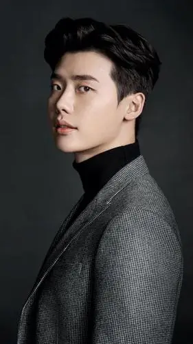 李钟硕帅气黑色系写真