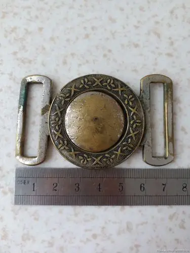 滚动鼠标滚轴,图片即可轻松放大,缩小更多"皮带扣/腰饰