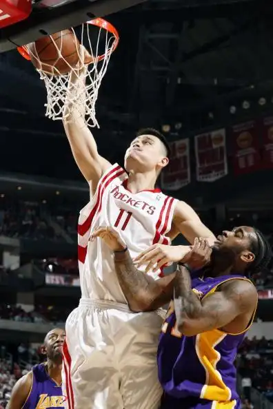 图文nba常规赛湖人vs火箭姚明太空大灌篮