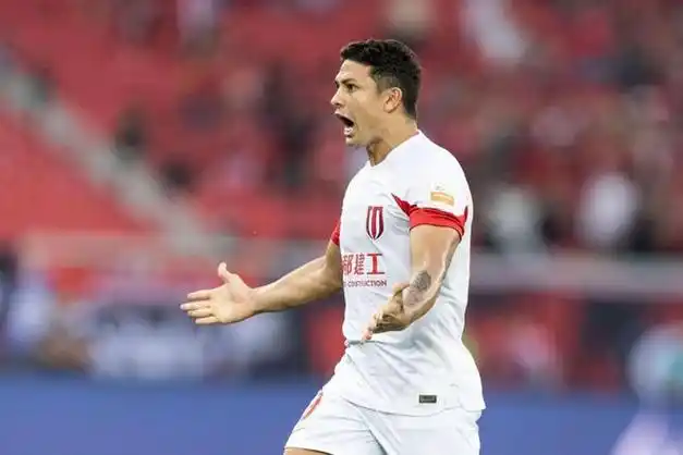 34岁艾克森失误致丢球,名记:中超 国脚生涯仅剩2个月救赎|国足|津门虎