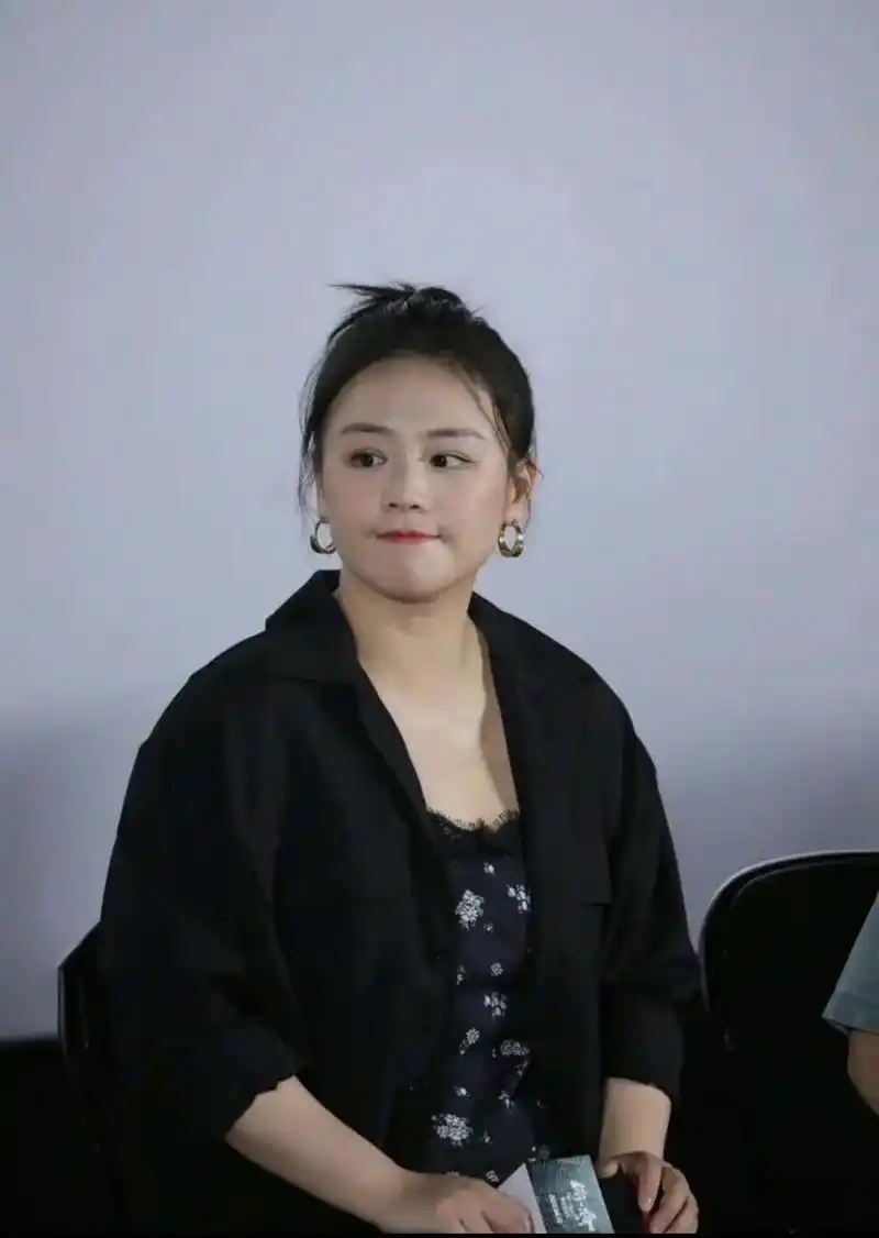 今天的减肥动力是马思纯给的.这是瘦了30斤的马思纯!太励志了 - 抖音