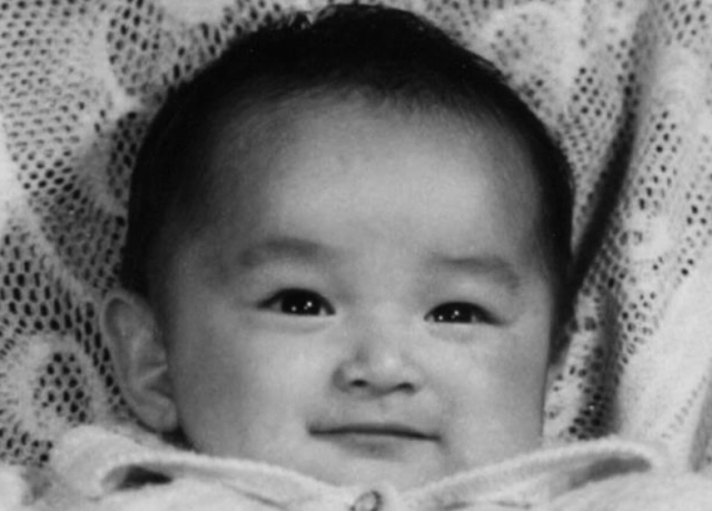 明星童年照:胡歌,郑恺,杨幂,景甜,韩庚,董璇