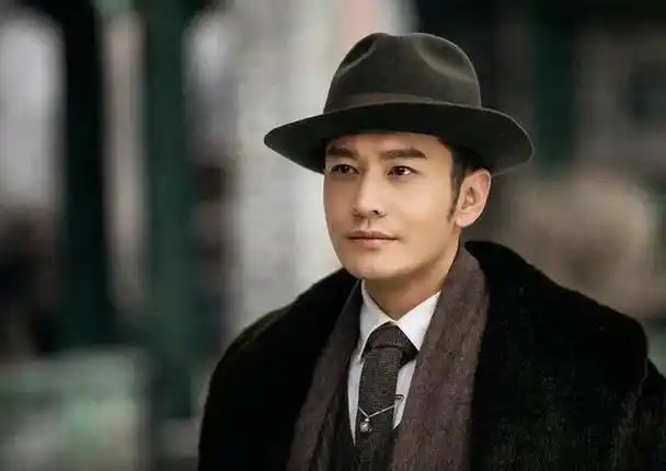 黄晓明|黄晓明:一手好牌被他打得稀巴烂,与杨颖离婚被分走几十亿的