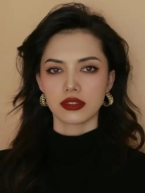 如何打造欧美妆妆容,欧美妆教程日常化妆(我建议你化"欧美妆")