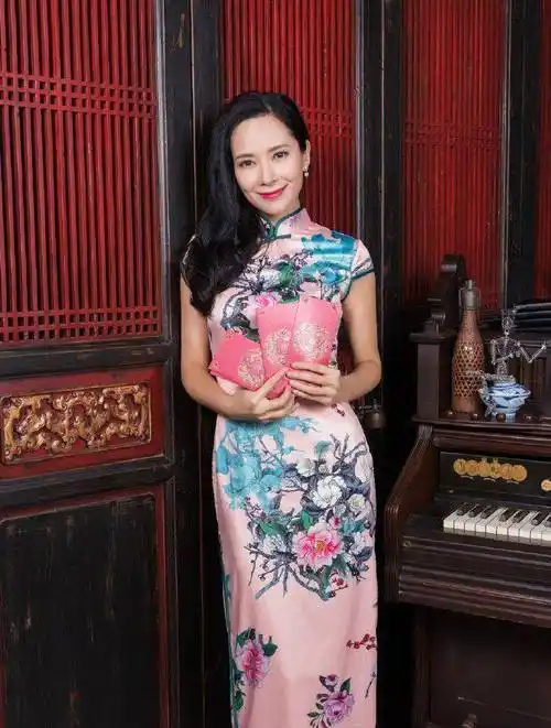 郭羡妮_李嘉欣_大学