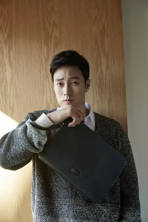 苏志燮小17岁女友私照被扒出 真的是非常有气质了