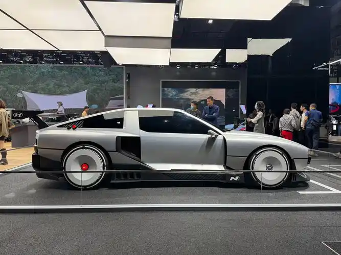 真的帅!现代的概念车n vision 74复古科幻