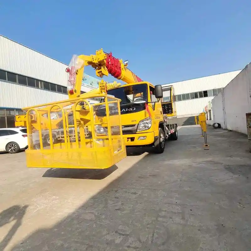 c1可以开的吊车蓝牌高空作业吊车 加装吊篮安装广告牌用小吊车