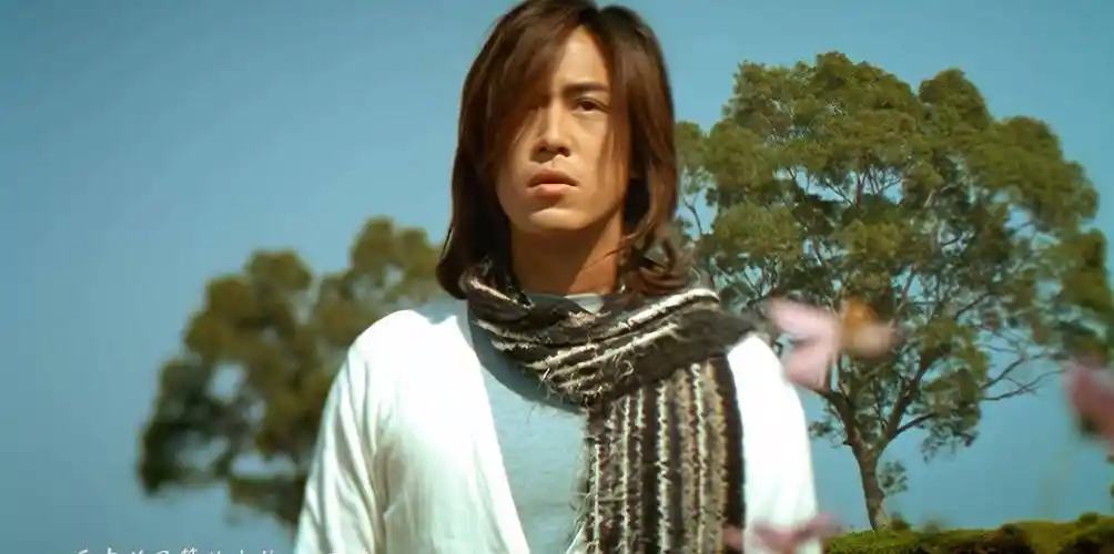 "黑道太子爷"陈楚河,拒绝继承20亿遗产,被周杰伦钦点mv男 .