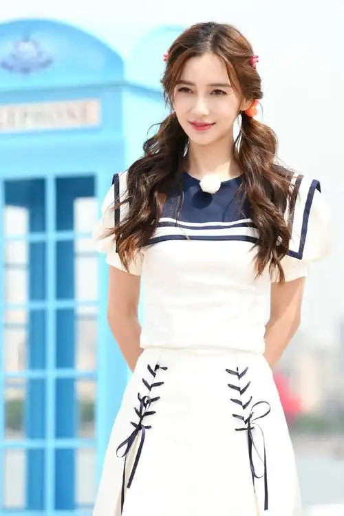 简介:angelababy《奔跑吧》水手服造型图片,分享一组angelababy图片给
