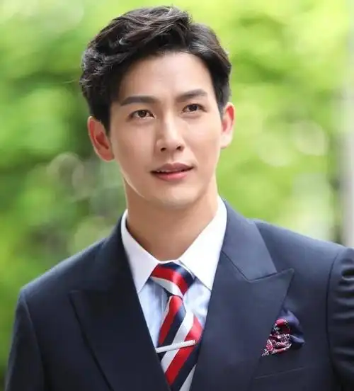 好辛苦泰星推哥push婚后压力增大为建新居3部剧同时开拍