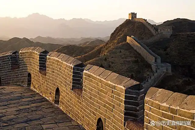 长城是中国最具有标志性的建筑之一,其规模宏大世所罕见,它蕴含着中国