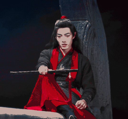 陈情令超话#肖战魏无羡#xz#肖战陈情令#    红发带,一支笛,一身黑衣