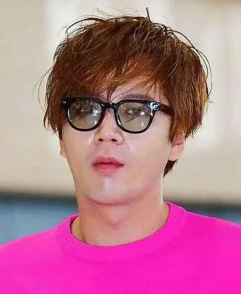 张根硕2021近照(张根硕罕见自曝近照,颜值回升?