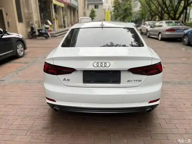 20款奥迪a5轿跑40tfsi时尚安全行驶88万公里