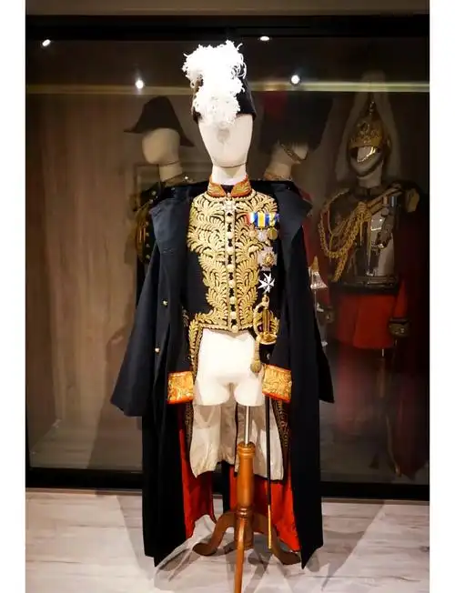 👔✨ 探秘英国宫廷文官大礼服