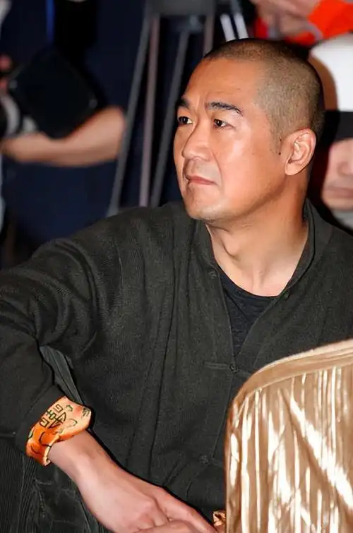 深扒张国立财产:住亿万豪宅,手握16家公司,加盟华谊,富到惊人_网易