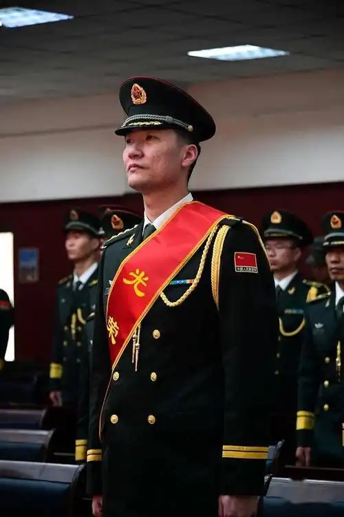 退役!最年轻的是正连上尉