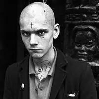 可怕的头像男生点击鼠标右键下载