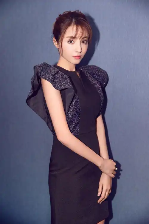 麦迪娜气质写真图片44