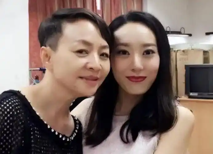 回顾王博谷和巴图的婚姻遭宋丹丹极力反对幸福背后有泪水