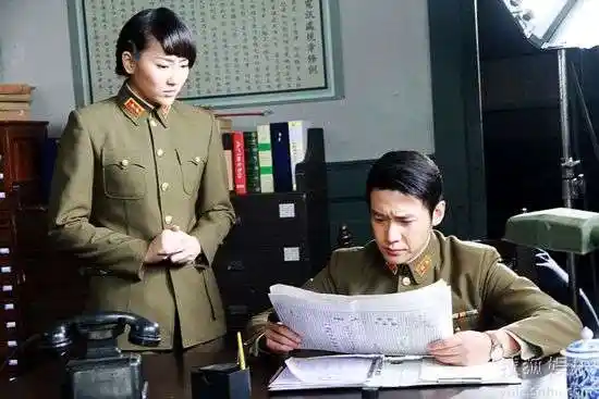 高姝瑶《掩护》重拾军装 军人气质不输陆毅