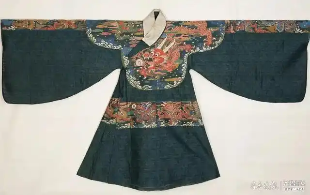"衣冠大成—明代服饰文化展"荣获全国博物馆十大陈列展览精品奖