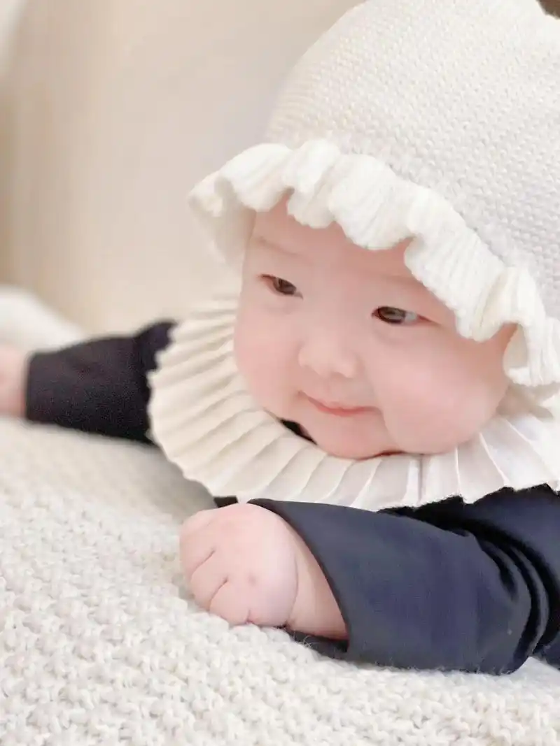 在家拍百天照.萌萌的你是麻麻最好的礼物97#人类幼崽成长记  - 抖音