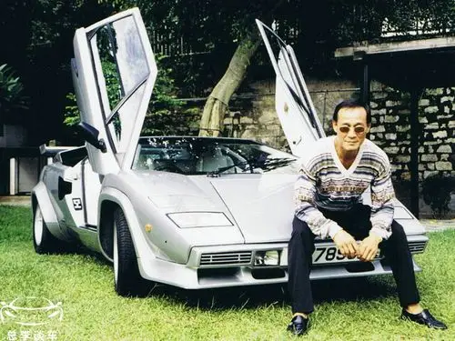 陈惠敏70年代开兰博基尼,年轻时养成的一个习惯,至今未改掉