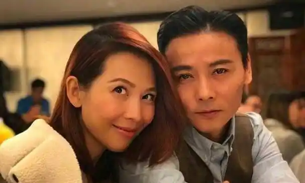 原创张晋凌晨给孩子喂奶蔡少芬发文上夜班网友伟大的妈妈