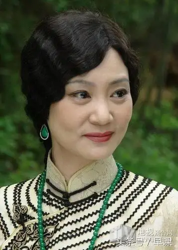 盘点娱乐圈女星老戏骨,斯琴高娃第6,刘晓庆第2,第一是她