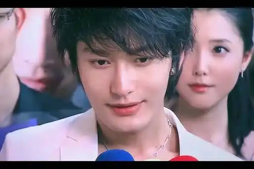 黄晓明年轻旧照