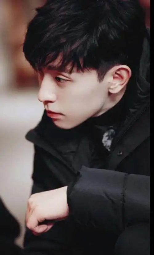 05 想见你-邓伦:微笑很甜-话本小说网