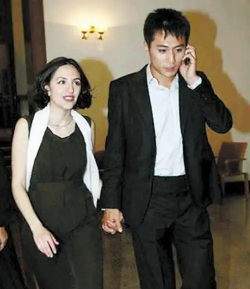 主持人刘烨老公,湖南卫视刘烨老公资料(刘烨:和谢娜同居6年不结婚)