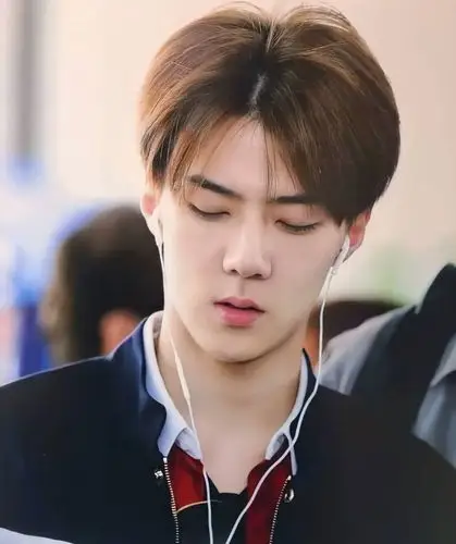 吴世勋确定出演新剧《现在,正在分手中》,与宋慧乔搭档!