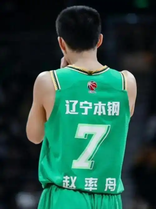 为了满足杨明.辽宁男篮主