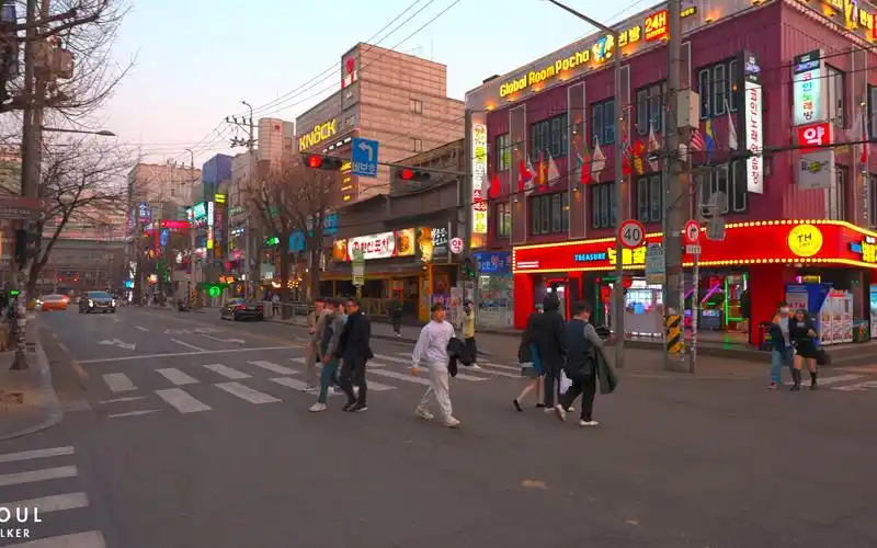 【韩国首尔】傍晚在首尔的街头散步漫步