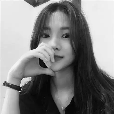 美女头像唯美黑白伤感图片,素质低调生活无人模仿