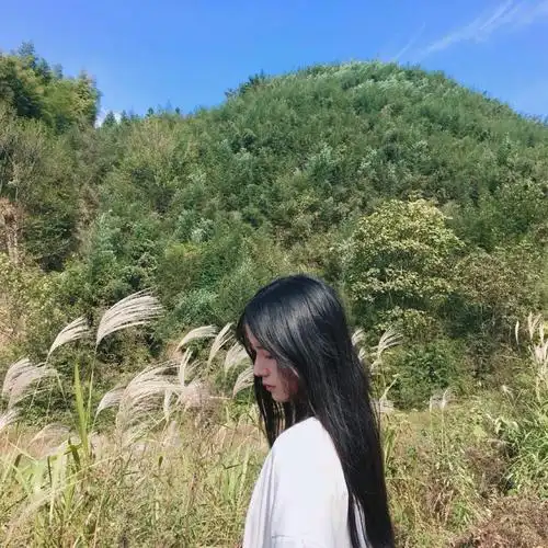 森系头像半身绿色森系女生头像