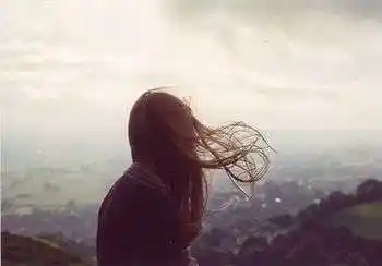 求一些超经典的孤独落寞的图片