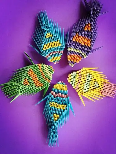 插,筑起大梦想"班本课程之栾川县第四实验小学三一班立体折纸作品赏析