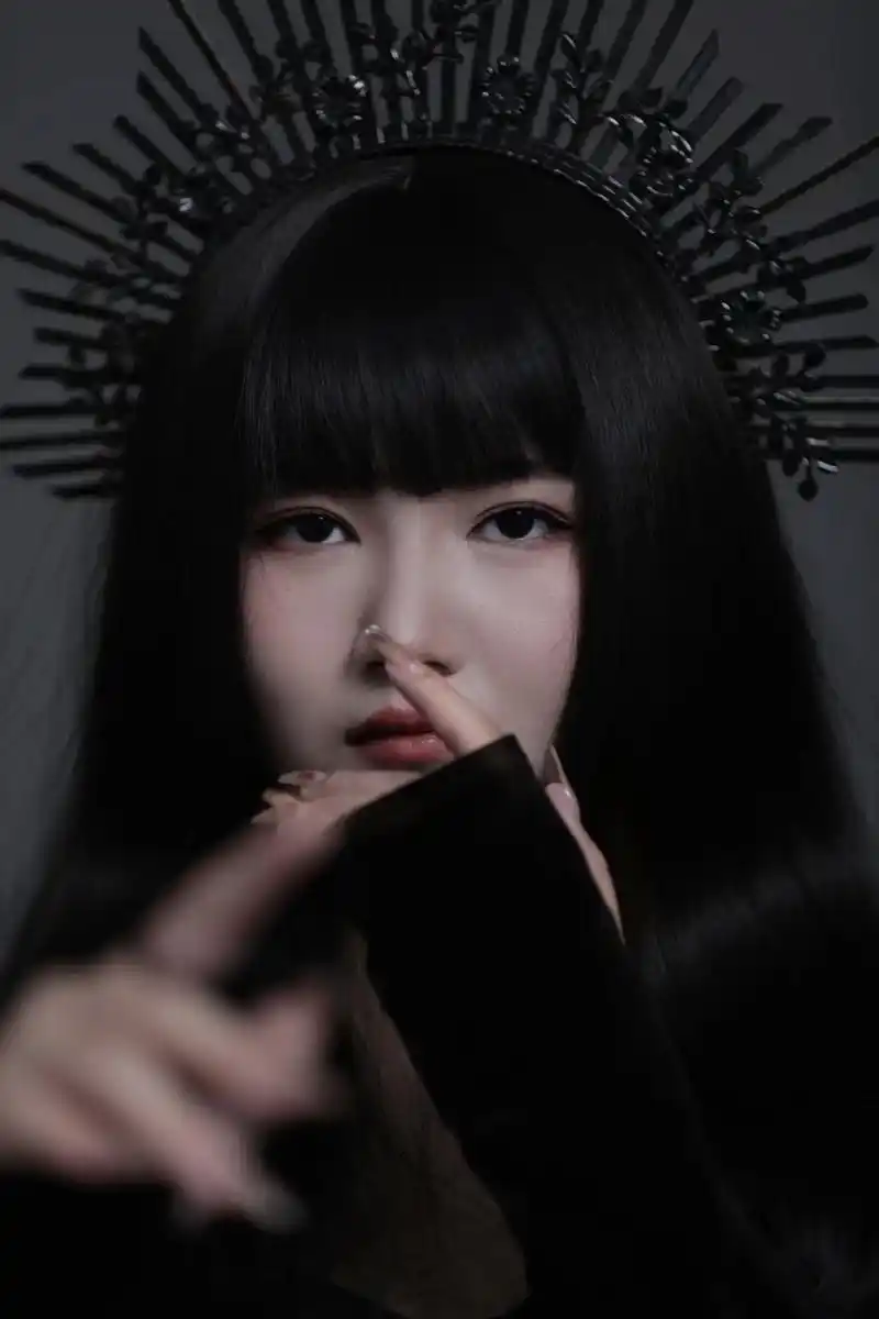 暗黑系 #分享照片 bgm吼吼听 - 抖音