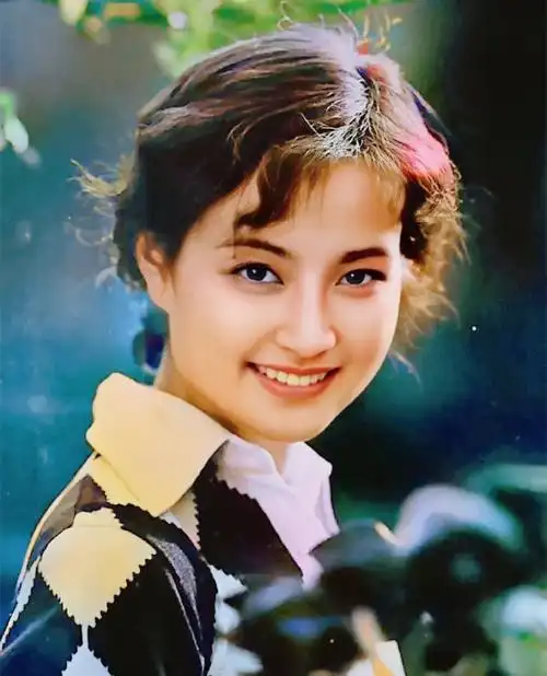 大象夜读刘晓庆年过70再演少女爹都比她小18这个世界没有少女了么