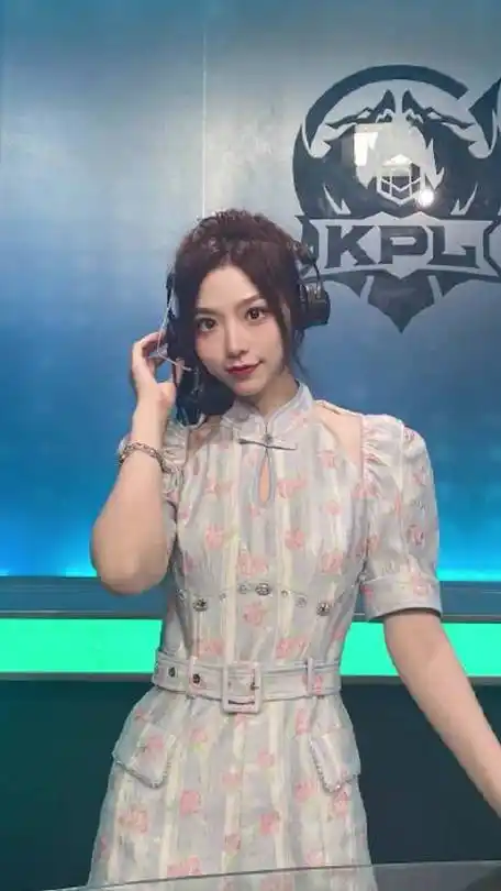 电竞解说天云有多美