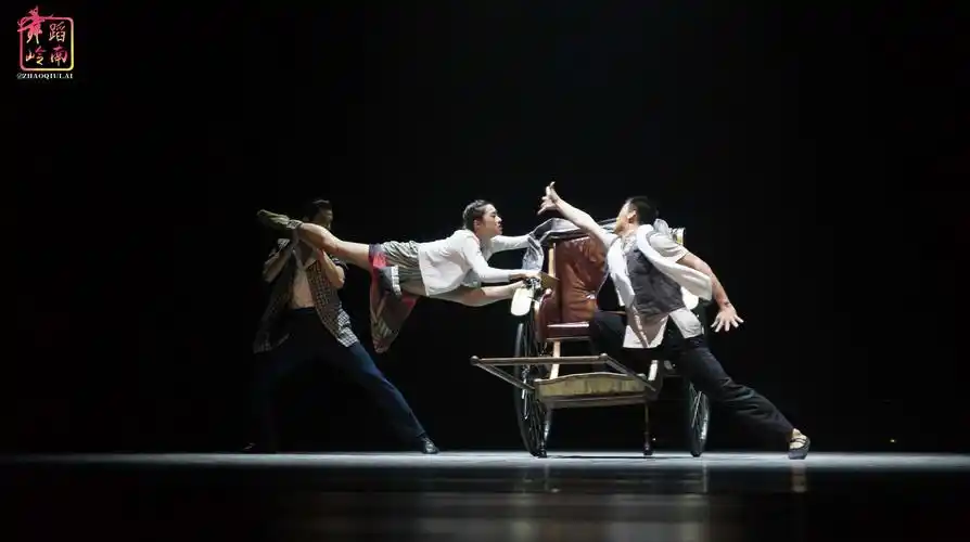 广东省中青年舞蹈编导创作扶持计划与成果展演圆满落幕 三人舞《小巷