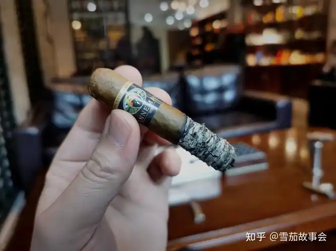 非古雪茄介绍丹纳曼告朗拿dannemanncorona内附品鉴笔记