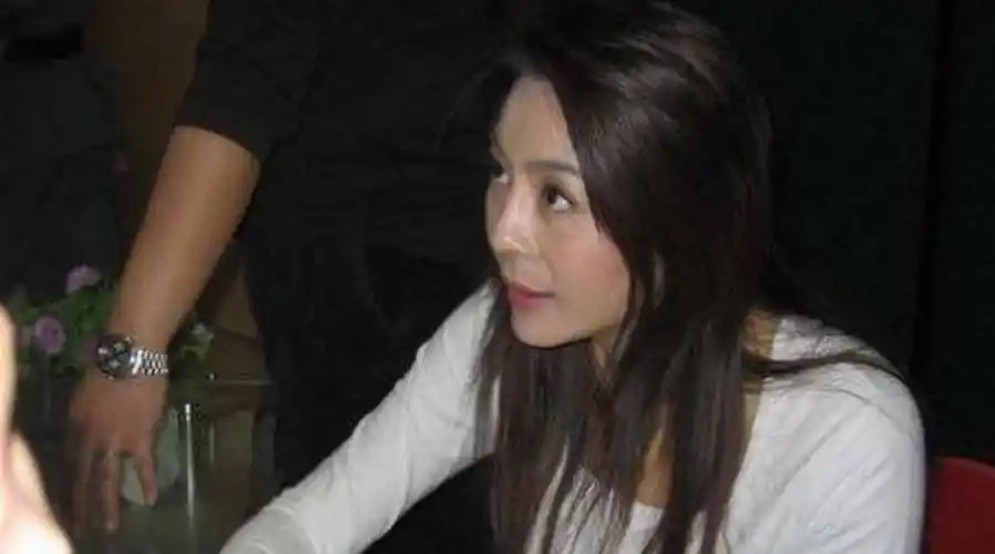 刘德华唯一承认的前女友,分手后曝华仔私密事,36年还没放下_喻可欣