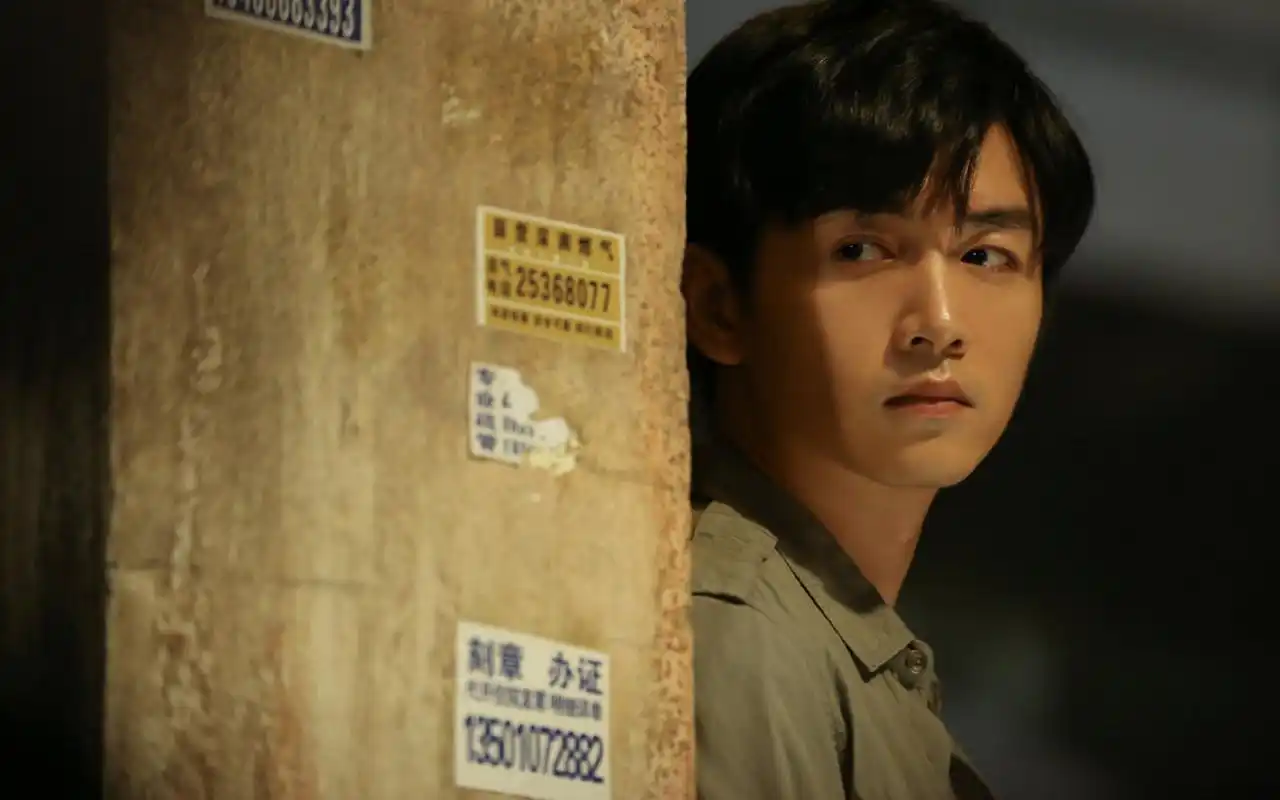 陈晓《一场遇见爱情的旅行》帅气图片壁纸