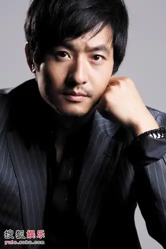 郭晓冬回乡拍摄新剧 自称对现状特别的满意(图)