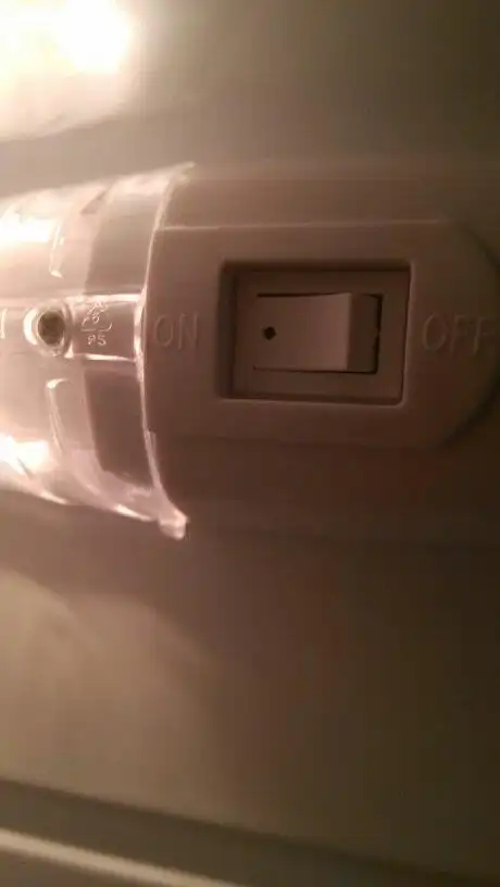 奥马冰箱温度怎么调节,如图所示中的温度补偿开关是处于on还是off状态